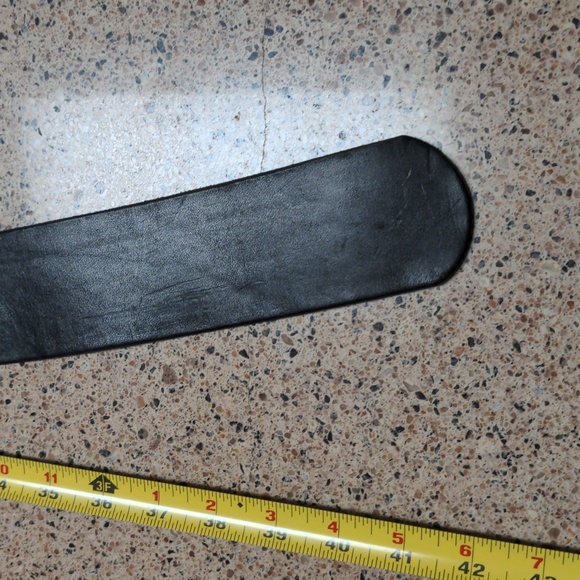 CLUB MONACO /Women's Adjustable Leather Belt (OS) - Picture 11 of 16